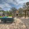 Отель New Hill Country Dream House With Pool Table and Firepit and Gameshed, фото 16