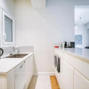 Отель Lovely Sunlit Central Athens 2 Bedroom 2 Bathroom Condo, фото 2