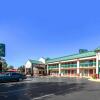 Отель Quality Inn Fort Campbell в Оук-Гроуве