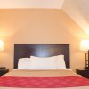 Отель Econo Lodge Inn & Suites Kamloops, фото 16