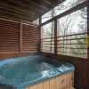 Отель Arrowhead Lodge - New Listing! 4 Bedroom Cabin by Redawning, фото 15