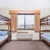 Отель Days Inn & Suites by Wyndham Baxter Brainerd Area, фото 2