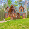 Отель Peytons Hideaway 3 Bedroom Home with Hot Tub, фото 1