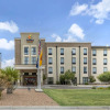 Отель Comfort Suites Carlsbad, фото 1
