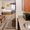 Отель Holiday Inn Express & Suites, фото 19