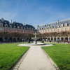 Отель Cosy Parisian 1bdr Flat - Prime Location Le Marais, фото 11