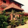 Отель Savet Phom Tmey Guesthouse в Стунг-Тренге