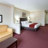 Отель Comfort Suites Parkersburg South, фото 41