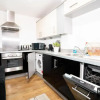 Отель MAEVELA Apartments - Modern 2 Bedroom Apartment - Chinatown, Arcadian, City Centre - Large Juliet Ba, фото 4