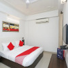 Отель Azad Square by OYO Rooms, фото 18