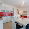 Отель Montevideo - sea View Apartment Swee'pea, фото 8