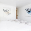 Отель Bright Welcoming Apartment With Terrace, Fulham 3 bed, фото 11