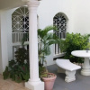 Отель Beautiful 2-bed Apartment in Sunny Jamaica, фото 8