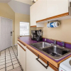 Отель Anchors Away B Upper - One Bedroom Home, фото 4