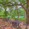Отель Gruene River Haven: Stunning Riverfront Oasis 1 Mile From Downtown Gruene, фото 19
