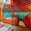Отель Lively Holiday Home With Garden, фото 6