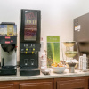 Отель Colby Inn and Suites, фото 13