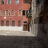 Отель Sweet Venice - rooms & apartments в Венеции