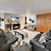 Отель Sophisticated Ski-in/ski-out W/ Balcony & Fireplace 2 Bedroom Condo, фото 15