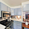 Отель New Listing! Lovely & Spacious Home, Near Lake home, фото 3