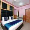 Отель OYO 10399 Hotel Rosewood INN, фото 10
