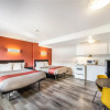 Отель Revelstoke Gateway Inn, фото 27