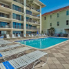 Отель Monaco Sands Heated Pool Beachfront, фото 11