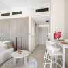 Отель Modern Studio in Residence With Pool gym and Paddl, фото 4
