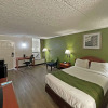 Отель Quality Inn - Roxboro South, фото 7