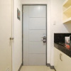 Отель RedDoorz Plus @ Jardin Suites Guadalupe Nuevo, фото 8