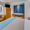 Отель GuestHouse Inn & Suites Sutherlin, фото 8