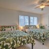 Отель Family Townhome: 1 Mi to Beach & Boardwalk, фото 7