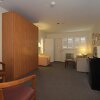 Отель Hamilton Village Inn, фото 5