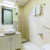 Отель Modern City Retreat 2bhk Paras Fortis Balcony, фото 7