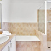 Отель Marj04- Holiday Apartment In Mooloolaba, фото 6