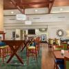 Отель Hampton Inn & Suites Newport News (Oyster Point), фото 34