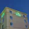 Отель La Quinta Inn & Suites Verona, фото 1