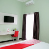 Отель Purple Hotel by OYO Rooms, фото 28