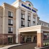 Отель Springhill Suites By Marriott Indianapolis Carmel в Кармеле