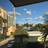 Отель Lovely Apt, Hollywood Beach, 1/2 Block From Ocean!, фото 1