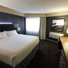 Отель Holiday Inn Express Edmonton Downtown, an IHG Hotel, фото 4