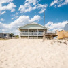 Отель Beach Barracks by Oak Island Accommodations, фото 1