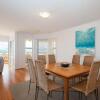 Отель 3 'The Clippers' 131 Soldiers Point Road - Fabulous Waterfront Unit, фото 7