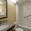 Отель Hospitality Inn & Suites, фото 9