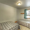 Отель Spacious 8 bdrm Cottage, Hot Tub, Sauna, BBQ, Private Beach Access, Petfriendly, фото 6