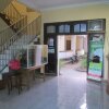 Отель Dewi в Сумбава-Бесар
