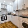 Отель Heathrow Clean 2Bedroom Apt with Parking, фото 3