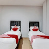 Отель OYO 91951 Almira Homestay Syariah, фото 3