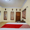 Отель OYO 93422 Villa Tirto, фото 7