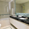 Отель Luton Vacation Homes Damac Heights, фото 16